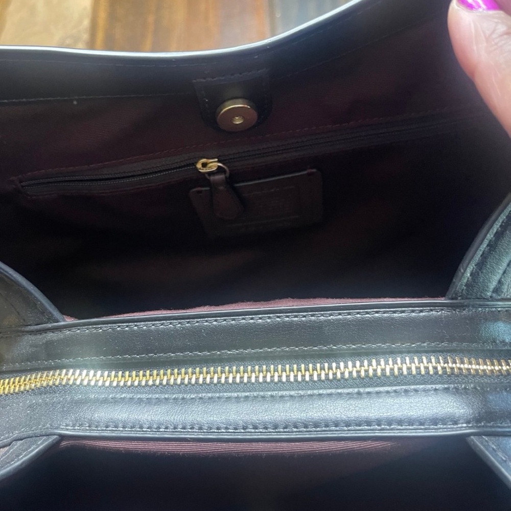 Coach Black and Brown Signature Shoulder Bag - Picture 10 of 16